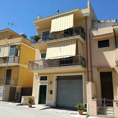 La Dimora Di Helios Apartment